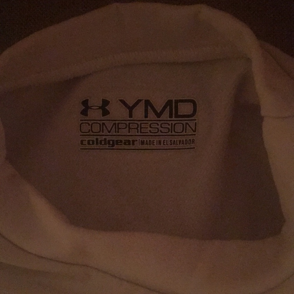 Youth under armour compression cold gear shirt - Picture 3 of 3